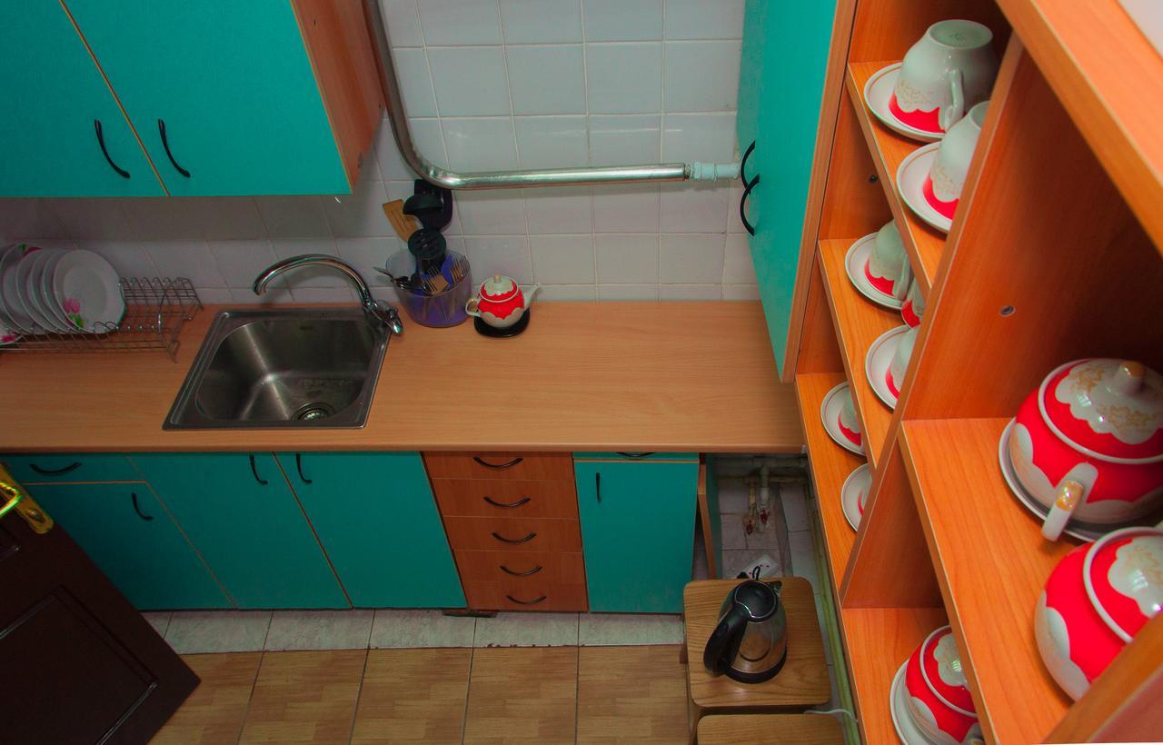 Globus Hostel Kiev Esterno foto