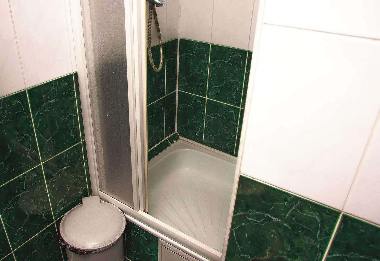Globus Hostel Kiev Esterno foto